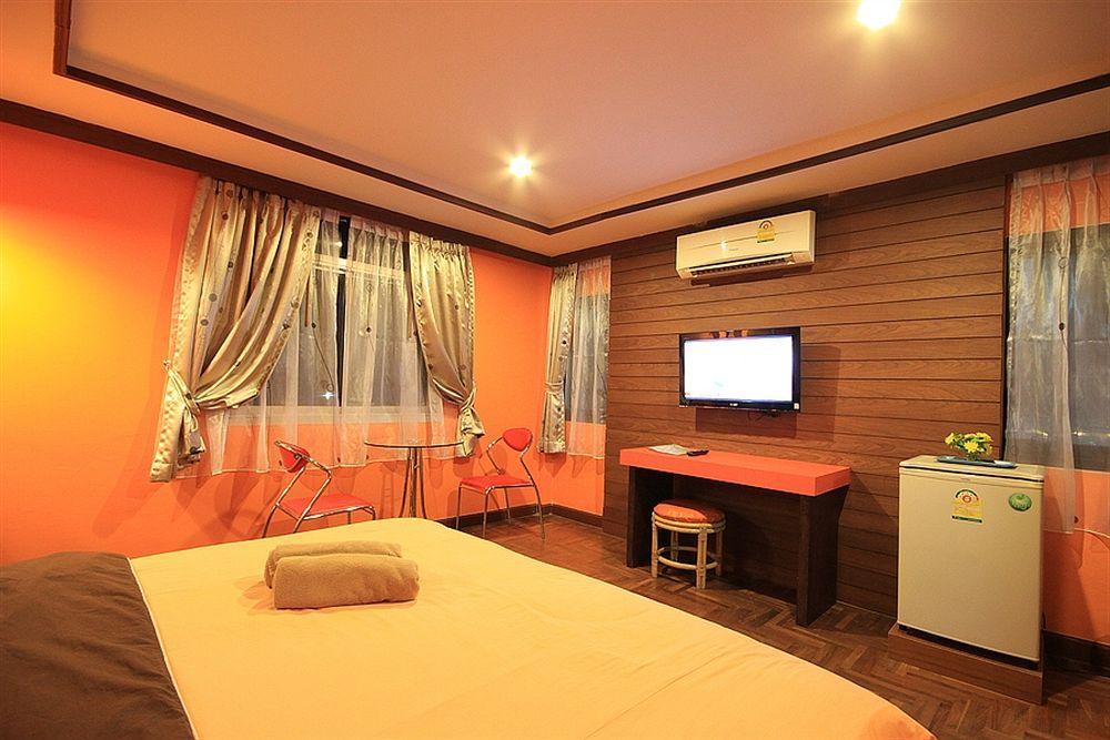 The Palm Delight Lodge Haat Jomtien Eksteriør bilde