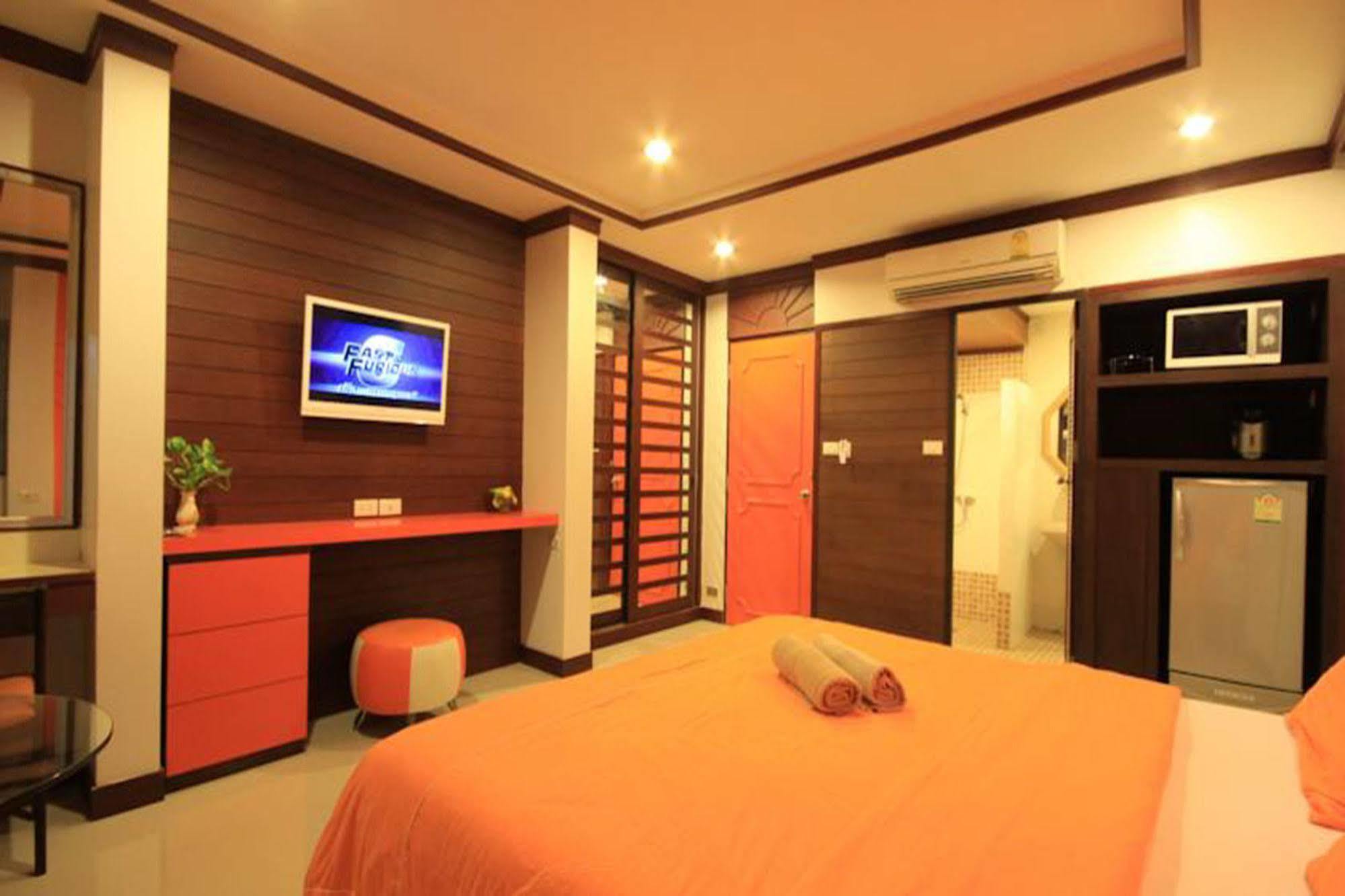 The Palm Delight Lodge Haat Jomtien Eksteriør bilde