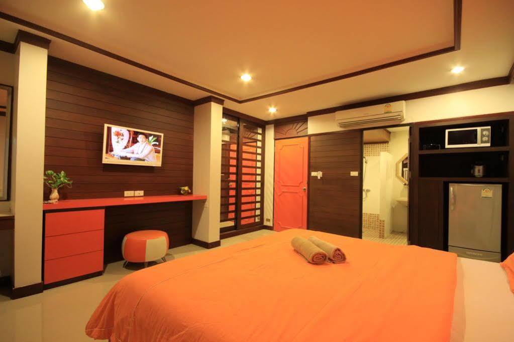 The Palm Delight Lodge Haat Jomtien Eksteriør bilde