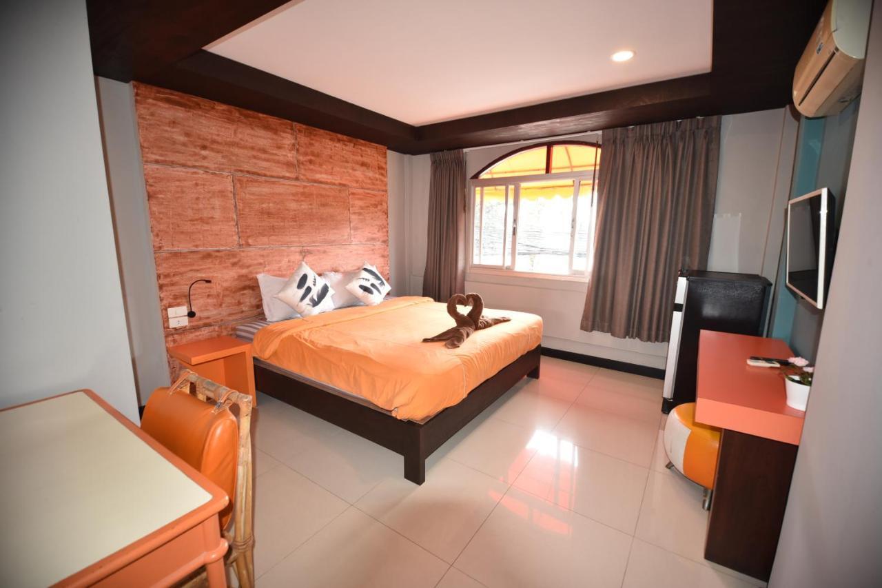 The Palm Delight Lodge Haat Jomtien Eksteriør bilde