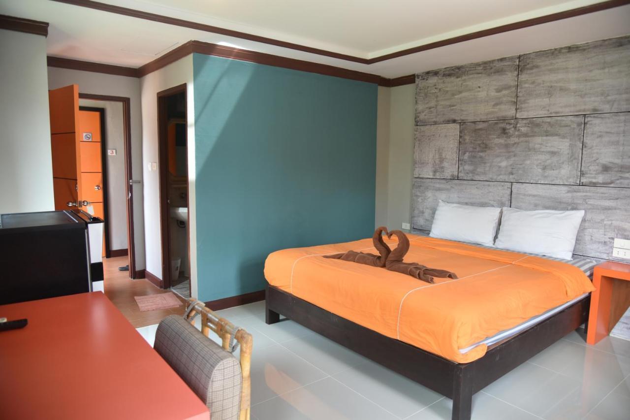 The Palm Delight Lodge Haat Jomtien Eksteriør bilde
