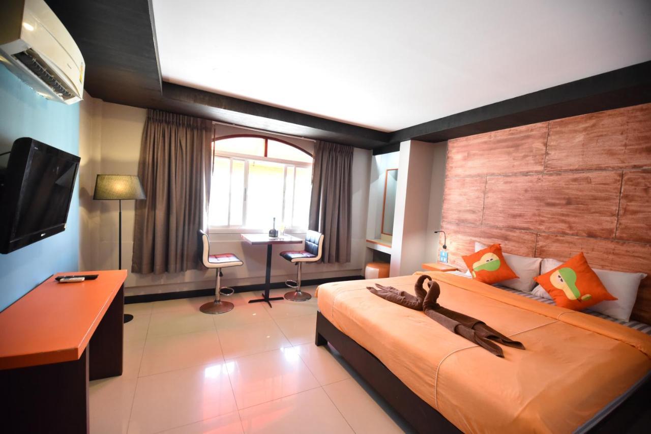 The Palm Delight Lodge Haat Jomtien Eksteriør bilde