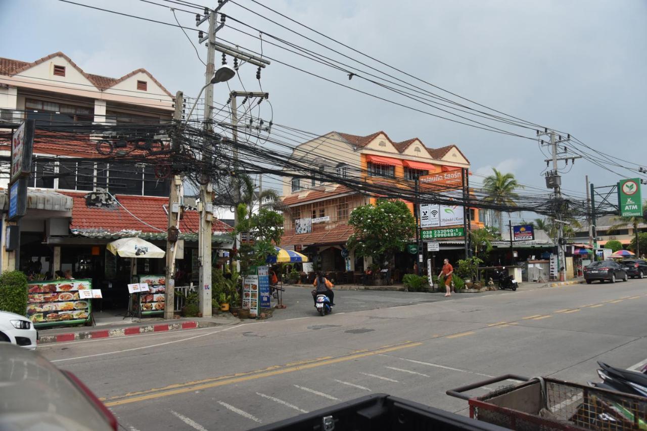 The Palm Delight Lodge Haat Jomtien Eksteriør bilde