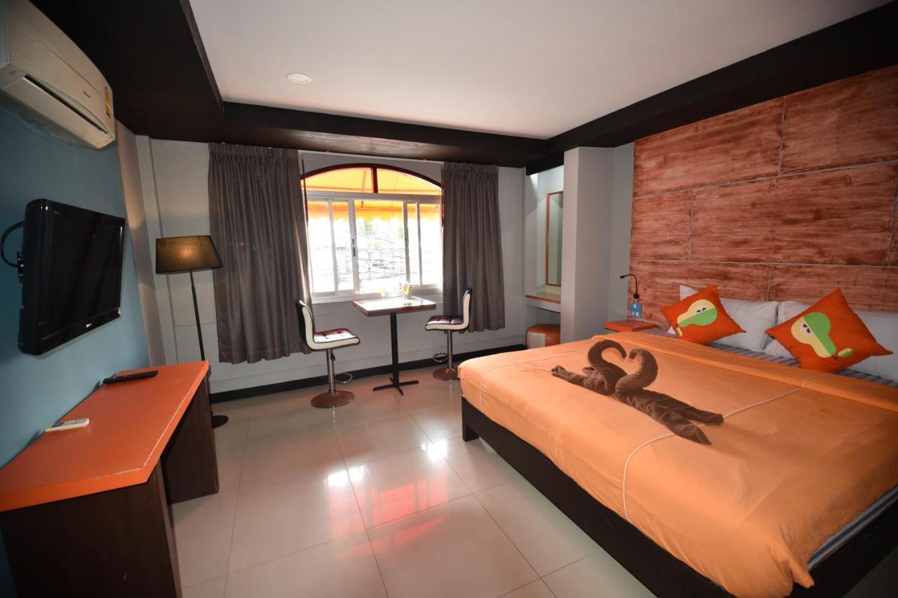 The Palm Delight Lodge Haat Jomtien Eksteriør bilde